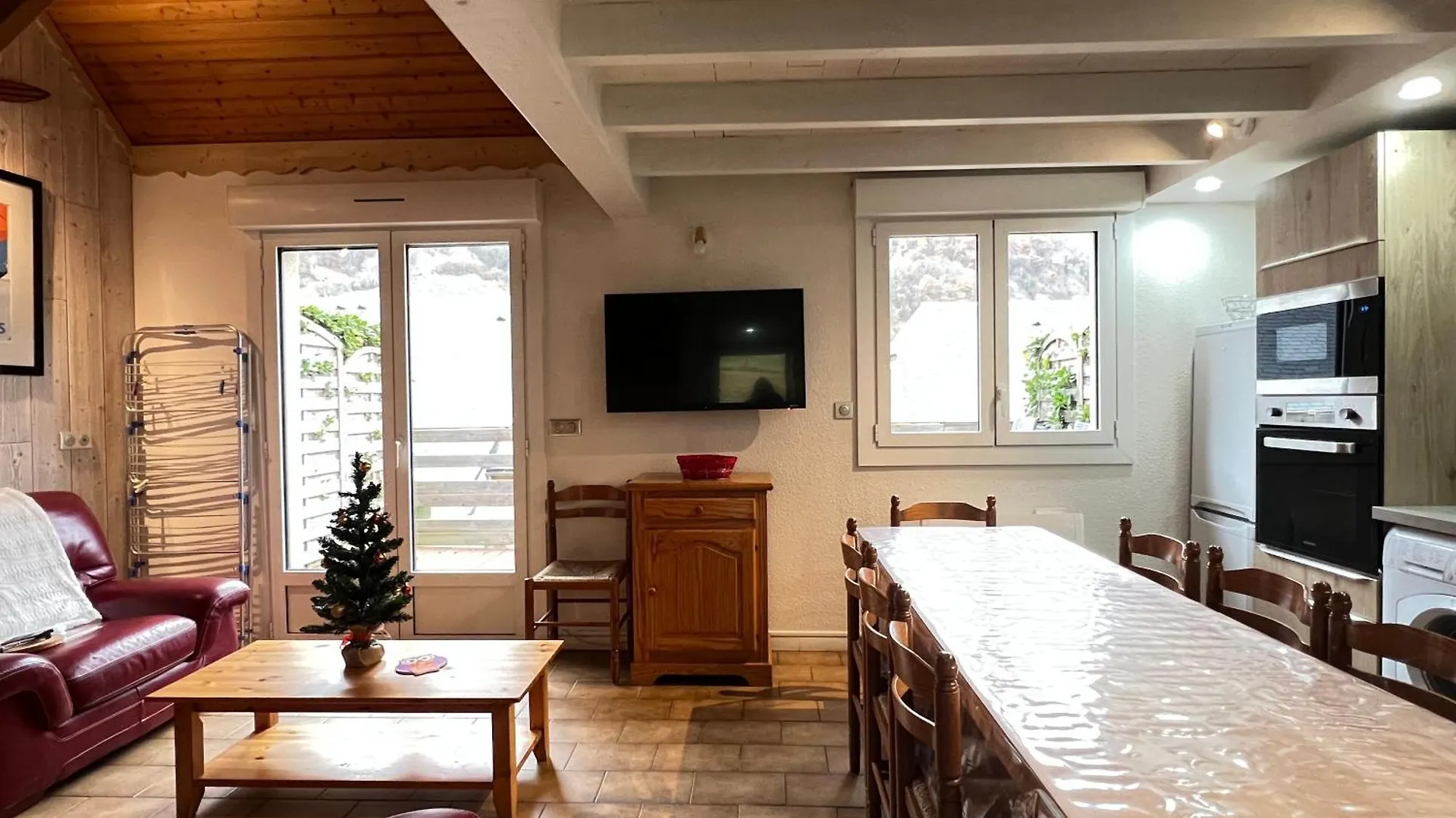 Le 103. Chalet 3 Chambres. Terrasse. Parking. Wifi. Cauterets